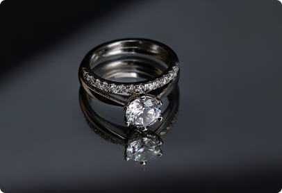 Shop Women's Engagement Rings