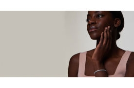 How to Wear a Tennis Bracelet