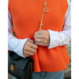 Congratulations to @phany_le on your engagement with your new gorgeous marquise ring ????⁠⁠We